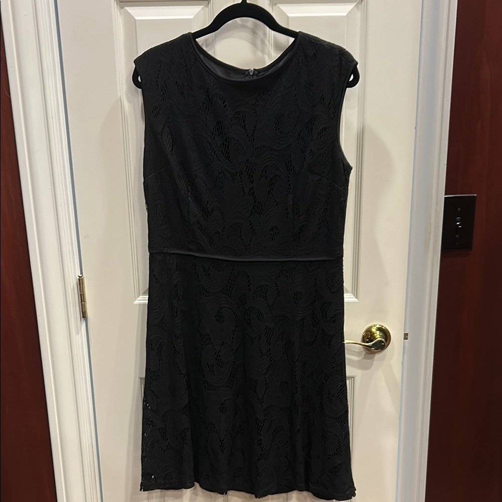 Elegant Black Lace Dress